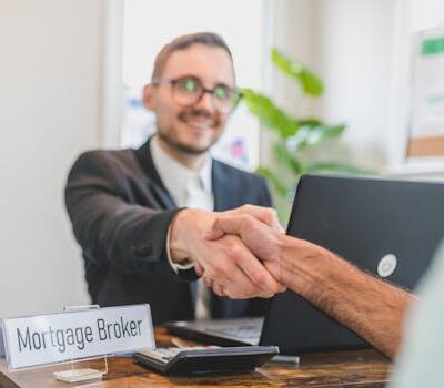 The Unspoken Currency: Unlocking Deeper Trust with Your Business Customers