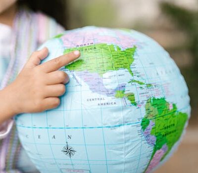 Beyond Borders: Cultivating a Truly Global Mindset in Our Schools