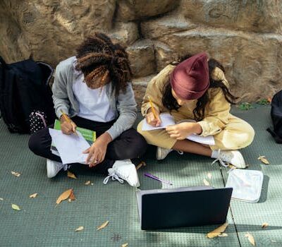 Beyond the Ballpoint: Unearthing Your Digital Study Sanctuary