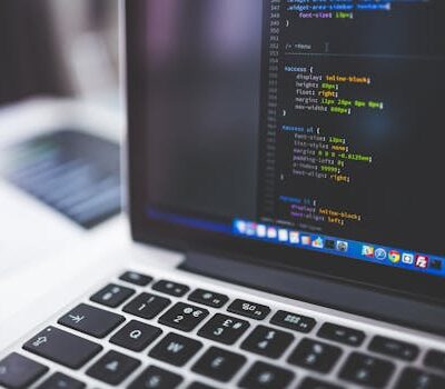 Beyond the “Hello, World!”: Demystifying HTML and CSS Beginner Tutorials