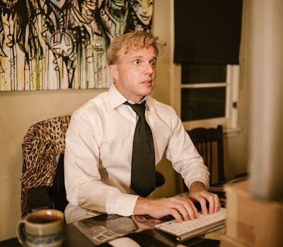 Igniting Minds: Beyond the Screen in Virtual Classrooms